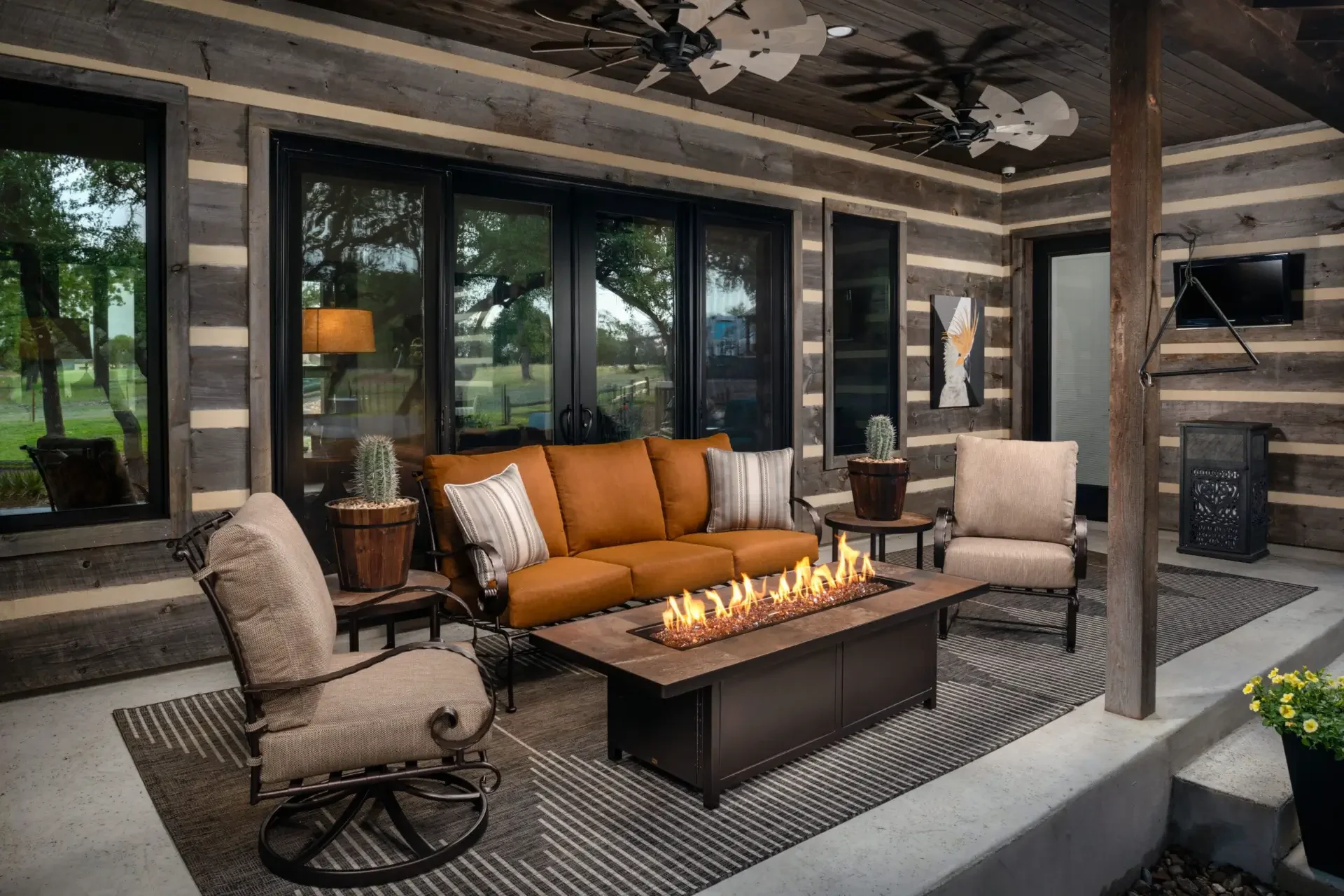 owlee patio image07 1.webp